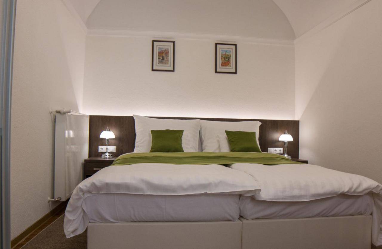 Mecset Apartman Eger Extérieur photo