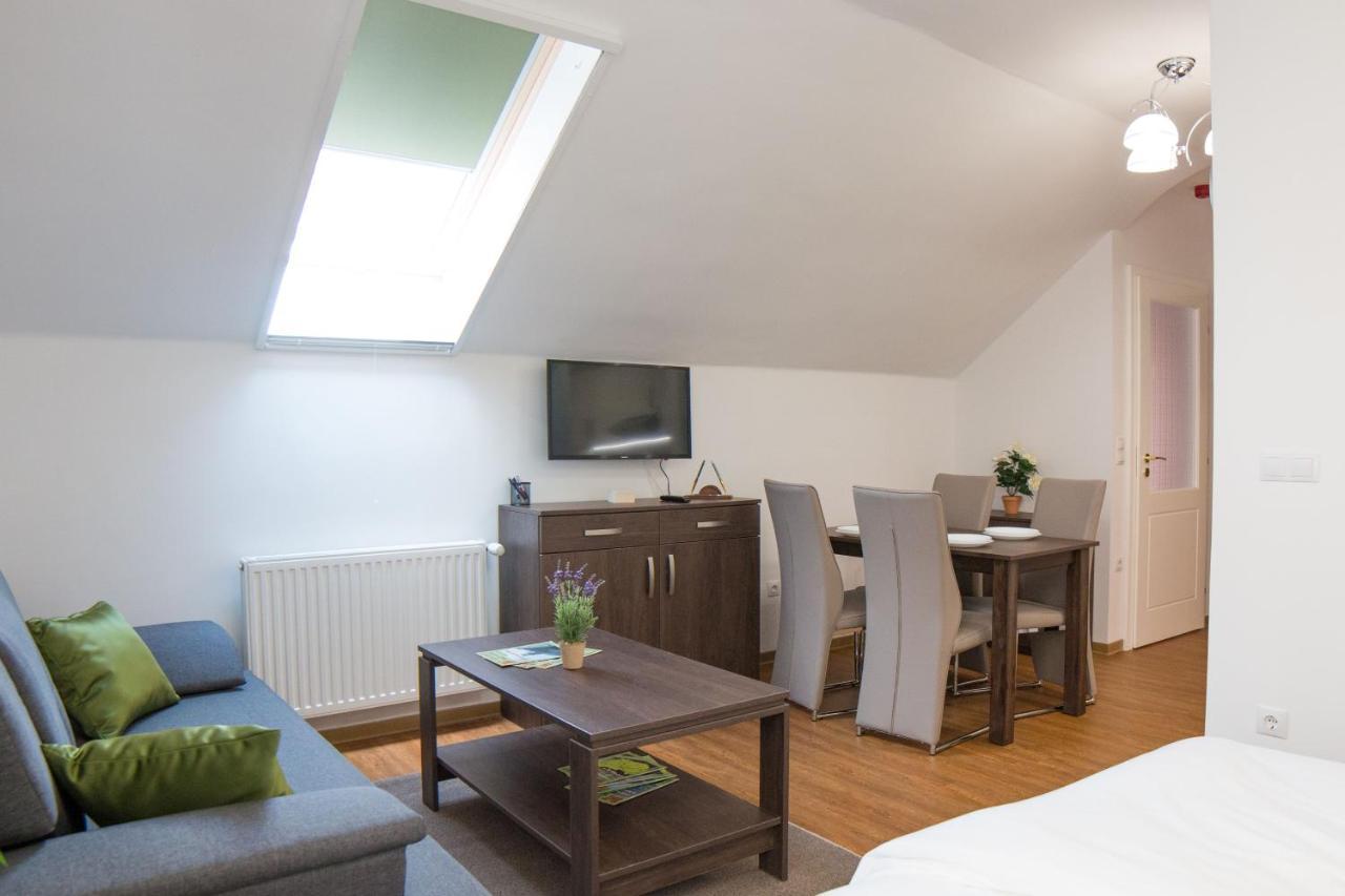 Mecset Apartman Eger Extérieur photo