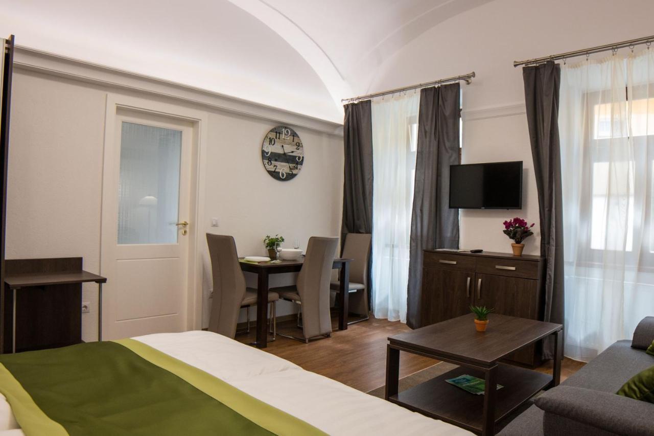 Mecset Apartman Eger Extérieur photo
